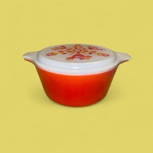 Vintage Red PYREX 474-B Friendship Casserole Dish 1-1/2 qt w/ Red Bird Lid